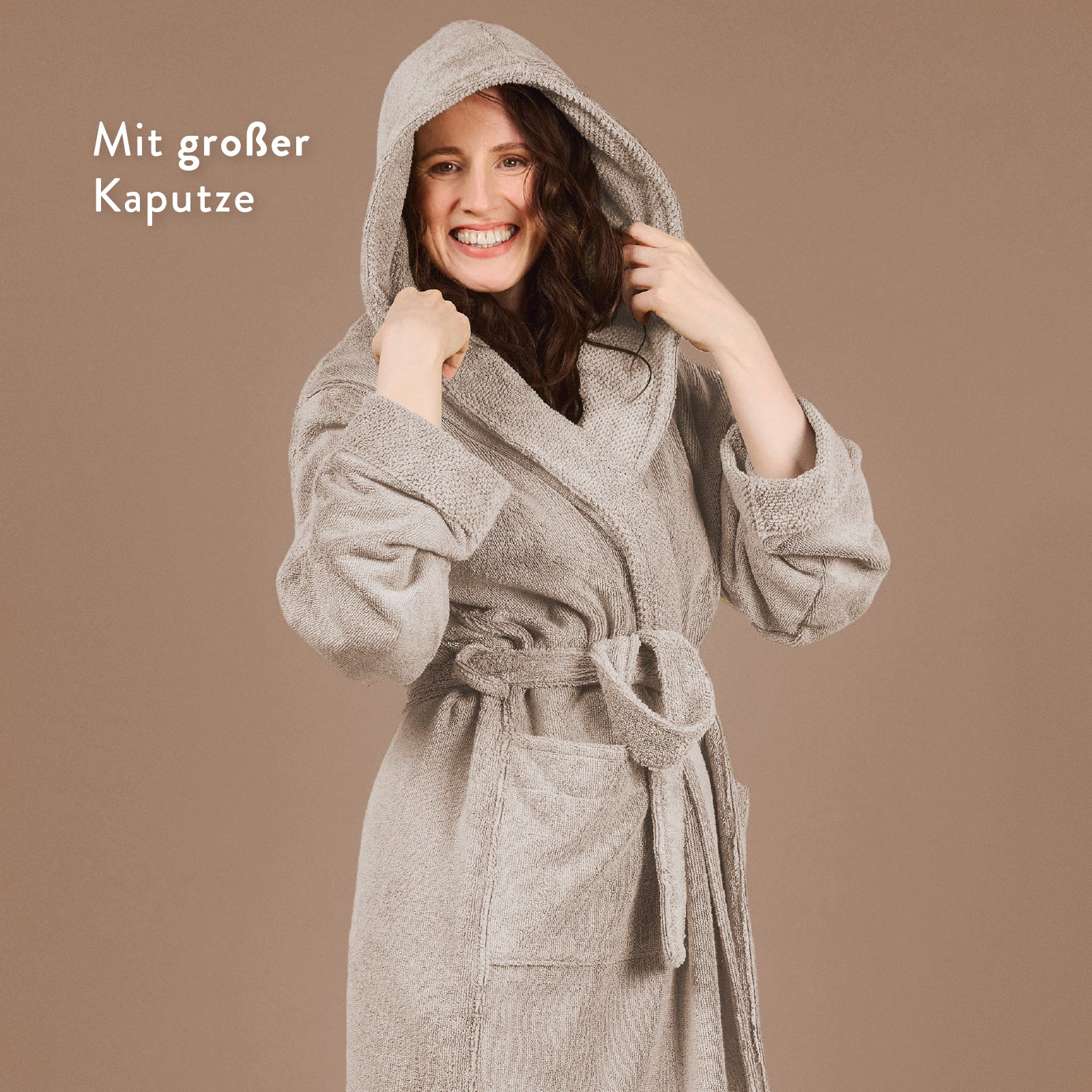 Vorbestellung - The Bathrobe