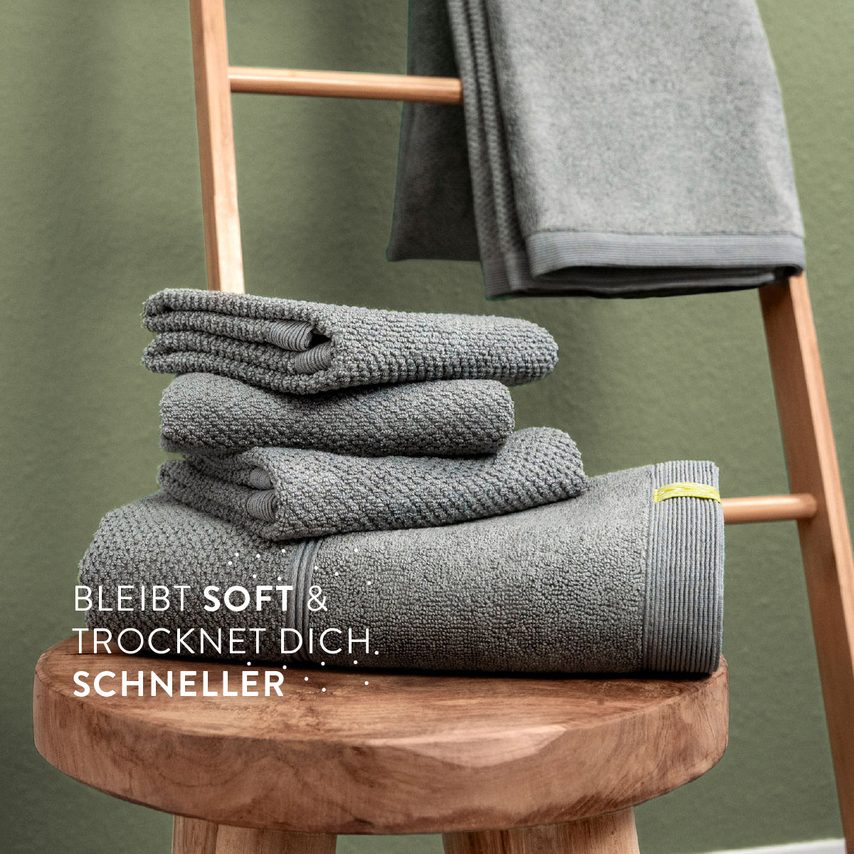 2x The Bath Towel - Green Label