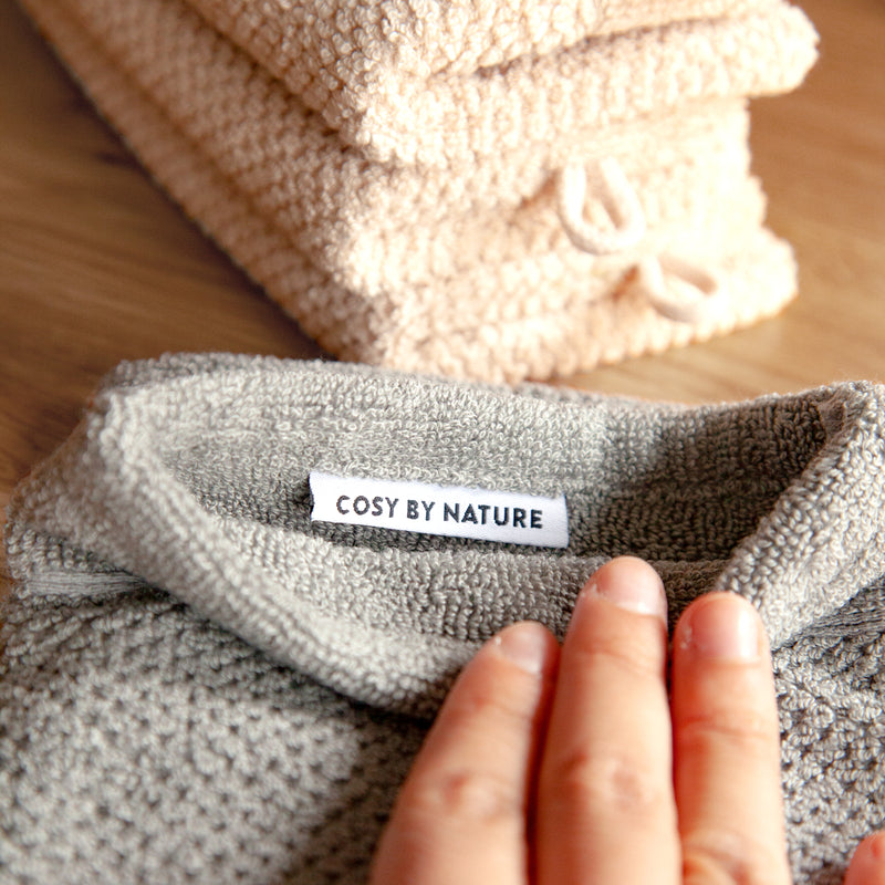 The Wash Glove Set